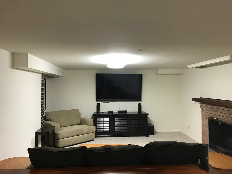 Edgewood Dr — Photo 4