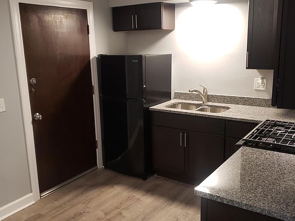 4th image of 1212 N 33rd Ave Unit 5B