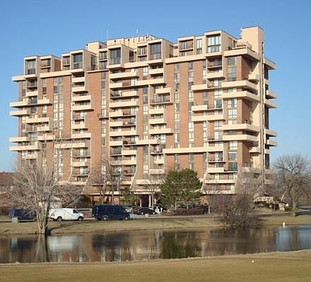 1st image of 465 W Dominion Dr Unit 609