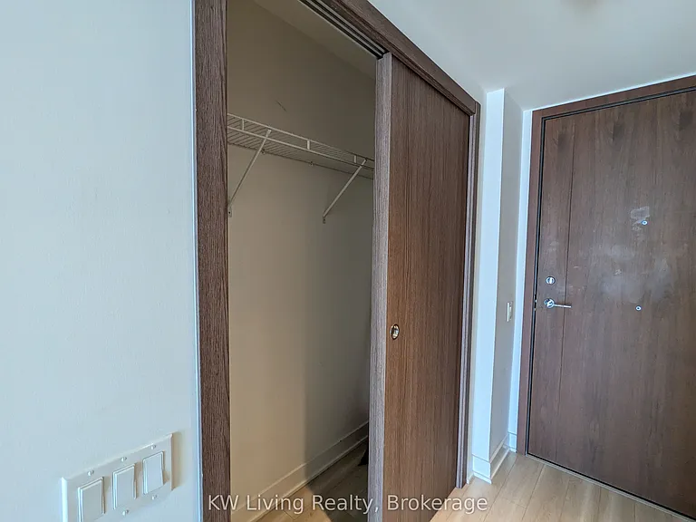 17 Bathurst St #3012 — Photo 16