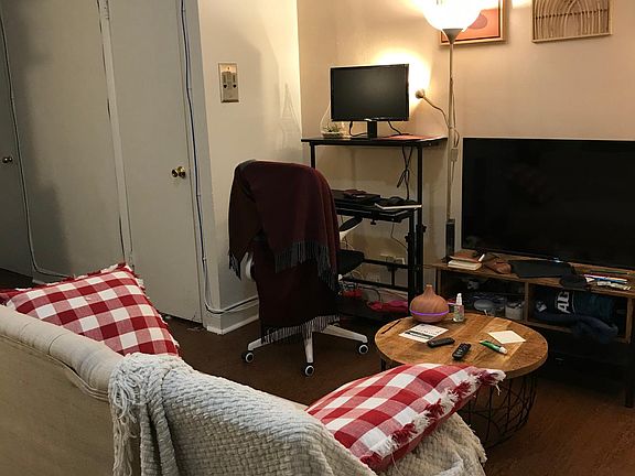 3rd image of 1330 Pine St APT B103