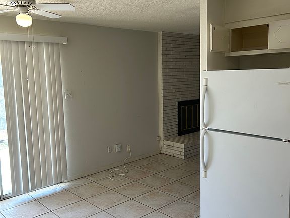 5th image of 6513 Escondido Dr #A