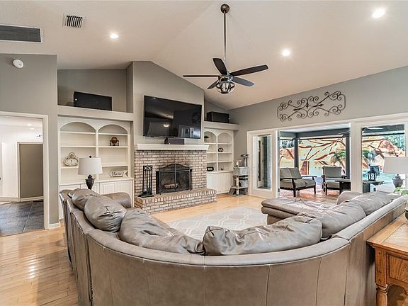 4th image of 2130 Arrowhead Ln