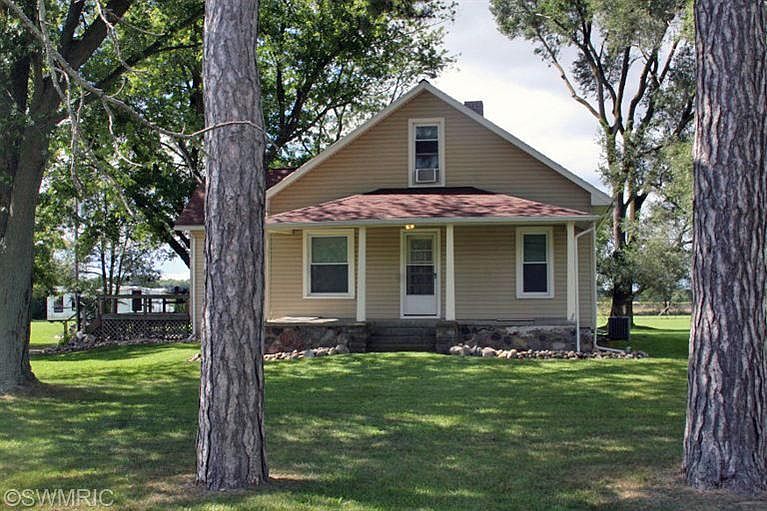 1st image of 6742 S 34th St