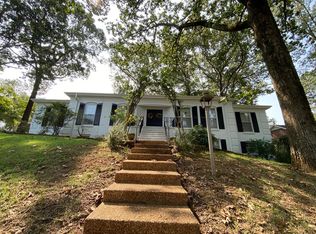 207 N Sequoia Blvd, Florence, AL 35630