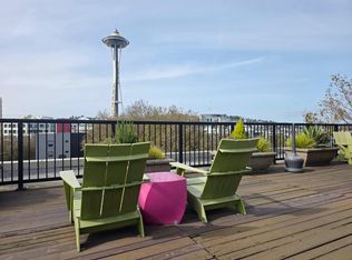 425 Vine St APT 413, Seattle, WA 98121