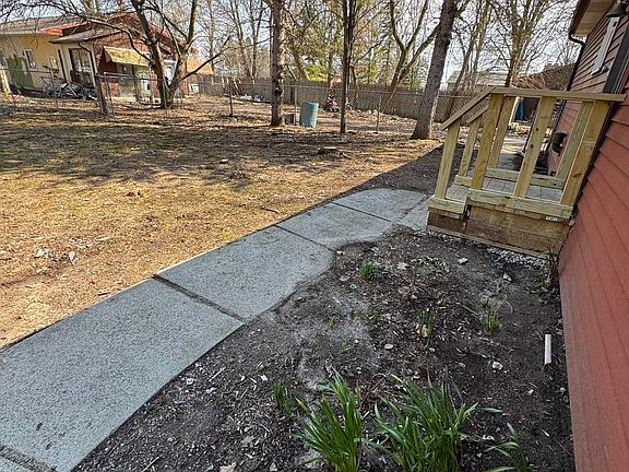 5th image of 3944 Lone Rd