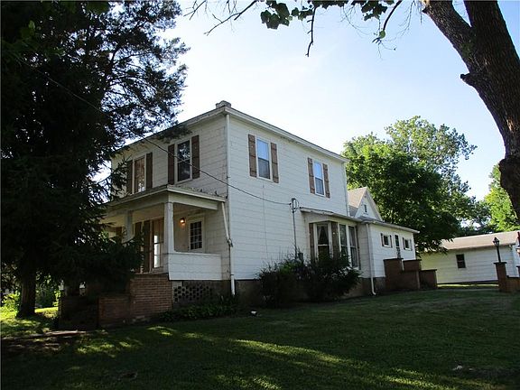 2nd image of 615 W North 4th St