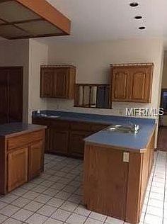 5th image of 622 S Deerwood Ave