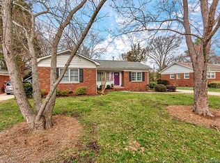 1121 Roanoke Ave, Charlotte, NC 28205