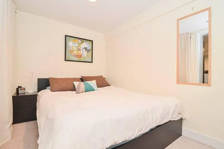 basement bedroom