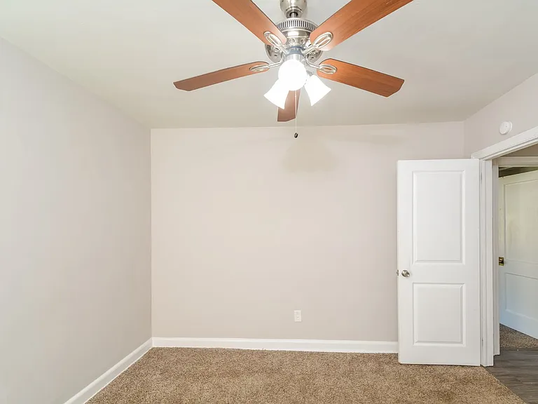59299_029_bedroom_13233769.jpg