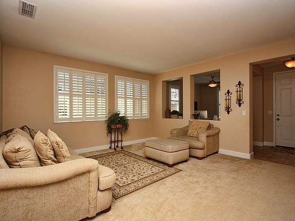 5th image of 2299 Dunsley Cir