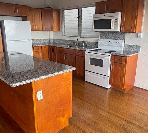 3rd image of 4337D Lanihale Pl