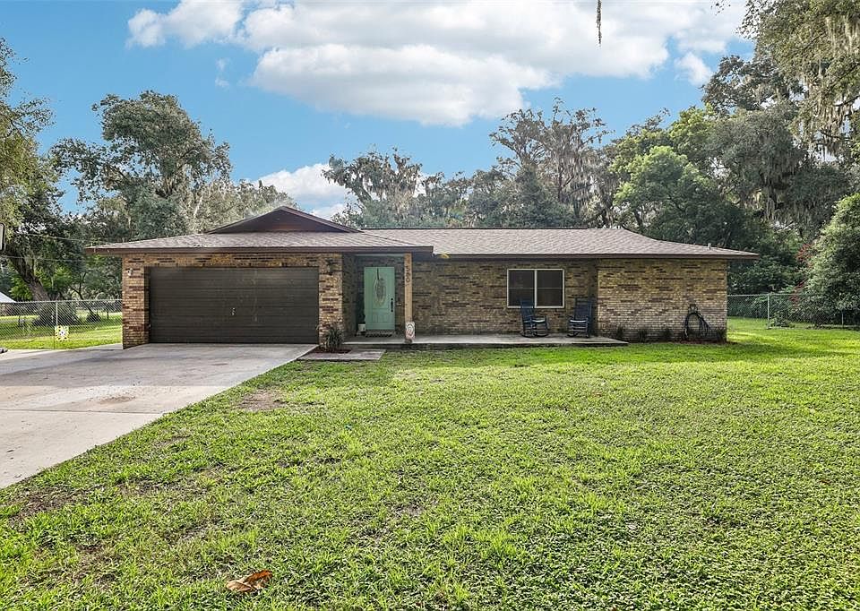 1st image of 580 HEATHER COURT