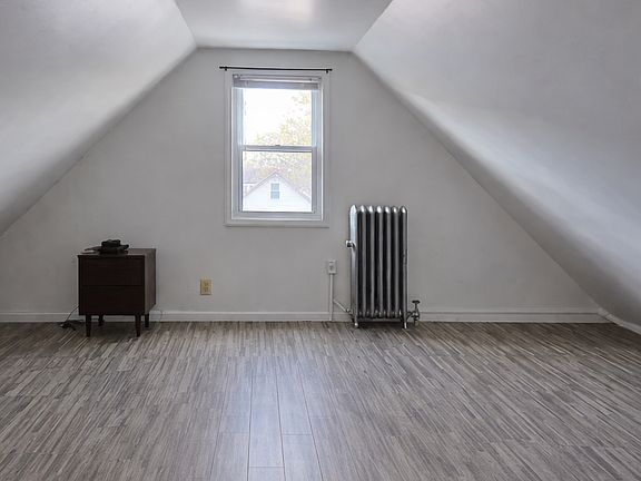 5th image of 21-16 73rd St #3B