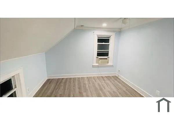Building Photo - 23 Everett Ave #3