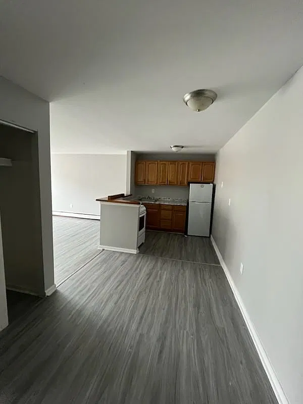 Trinity Court — Photo 2