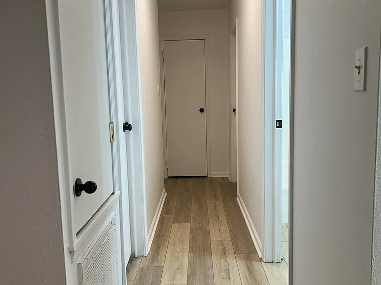 15 Carolyn Rd — Photo 7