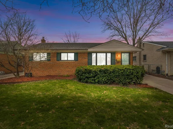 419 N Webik Ave, Clawson, MI 48017