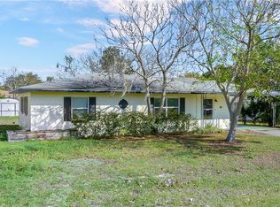 206 Gary St, Tavares, FL 32778