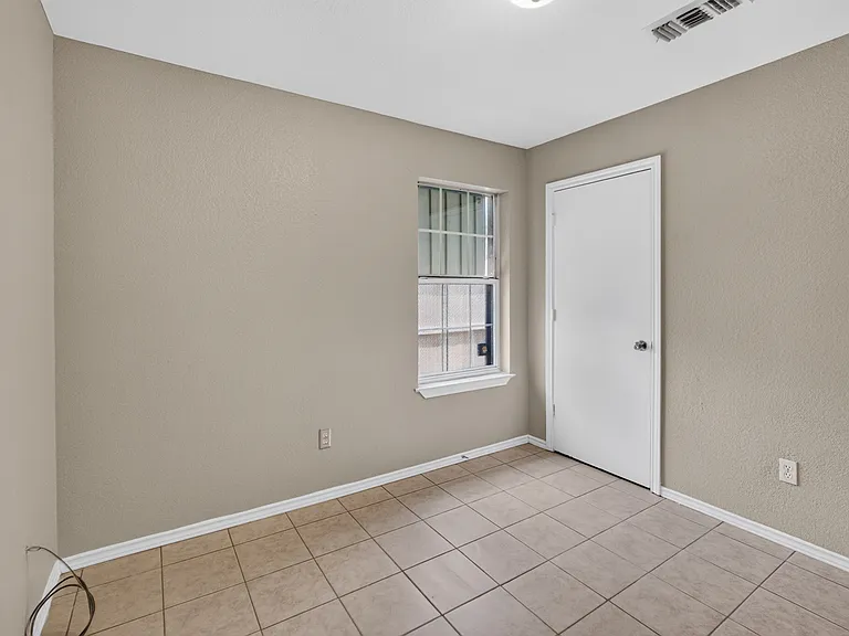 1424 E Mulkey St #1426 — Photo 16