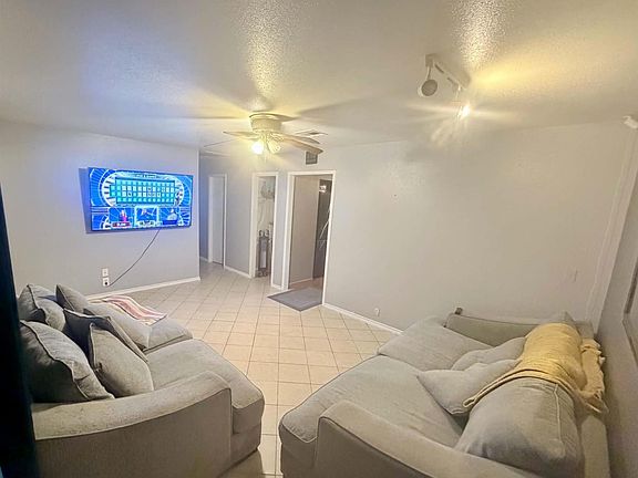 2nd image of 91 Short St