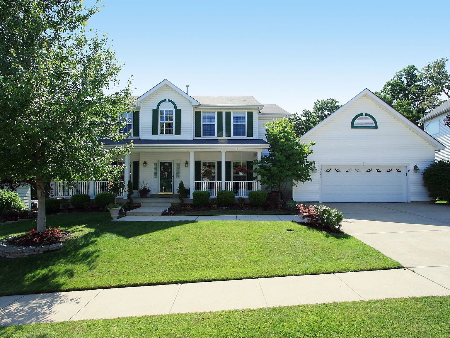 841 Castle Pines Dr, Ballwin, MO 63021 Zillow