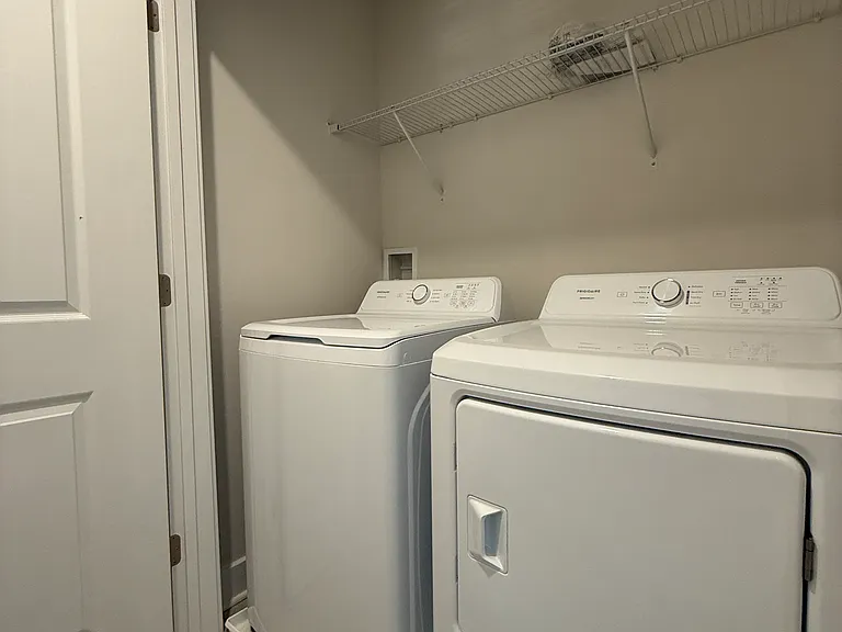 2110 Winterberry Ln — Photo 19