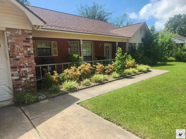 3 Westpoint St, Wake Village, TX 75501