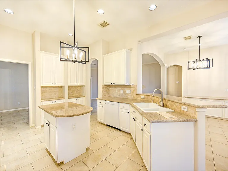1231 Parkhaven Ln — Photo 9