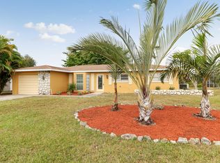 34 Annapolis Ln, Rotonda West, FL 33947