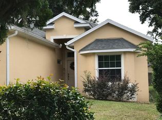 5 Orange Blossom Dr, Eustis, FL 32726