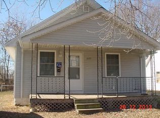 1075 S Silas St, Decatur, IL 62521