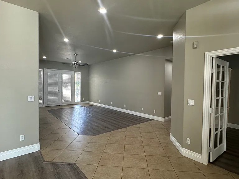 1625 Hidden Spring Dr — Photo 10