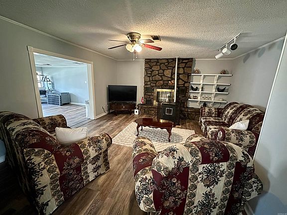 5th image of 2601 Whippoorwill Ln