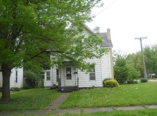 911 2nd Ave, Sterling, IL 61081