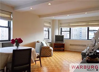 Rented by Warburg