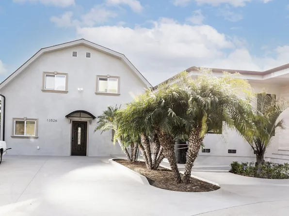 13526 Bassett St, Van Nuys, CA 91405