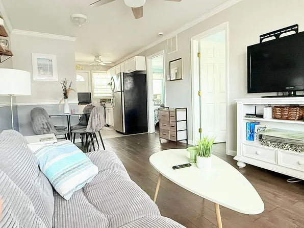 1415 Boulevard APT 3, Seaside Park, NJ 08752