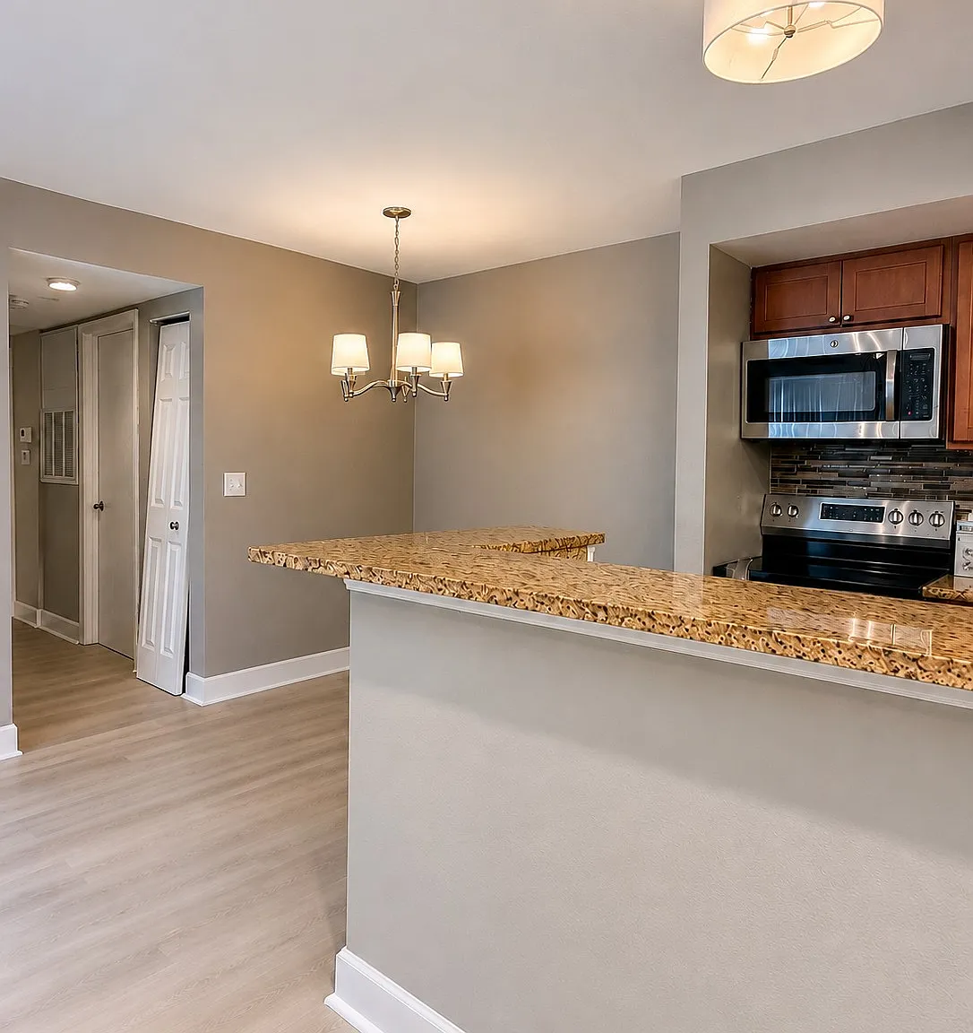 5124 Conroy Road - 1 — Photo 4