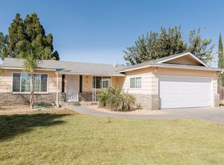 11 Hickory Dr, Lemoore, CA 93245