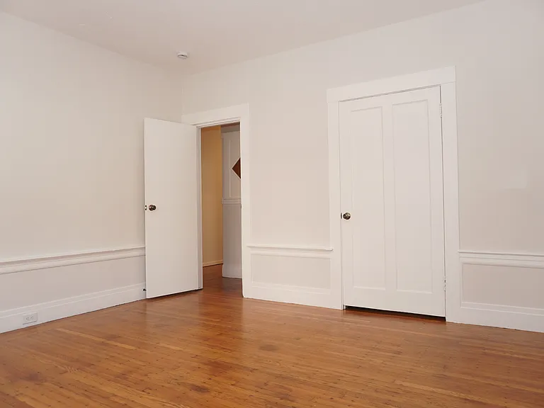 1661 Leavenworth St #2 — Photo 23