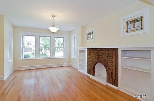 3rd image of 3028 N Parkside Ave