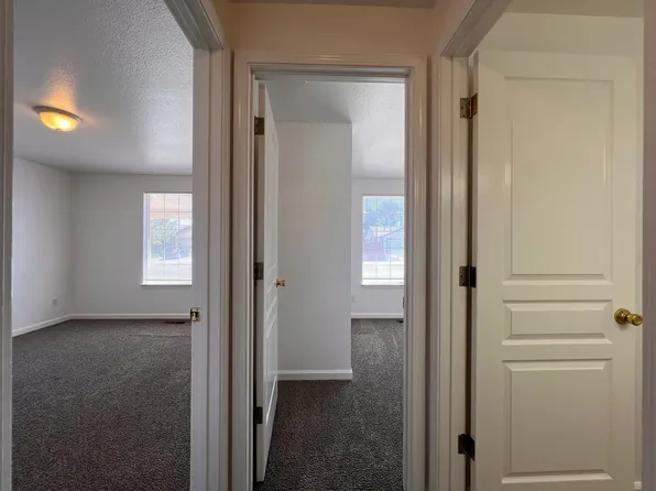 306 Wildrose Ct, Fernley, NV 89408