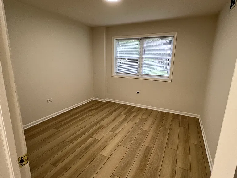 1756 W North Shore Ave #B — Photo 9