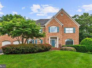 18109 Hayloft Dr, Derwood, MD 20855