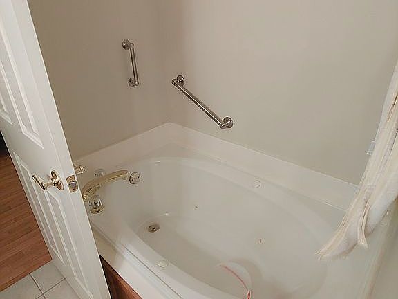 5th image of 6732 Willow Trace Dr