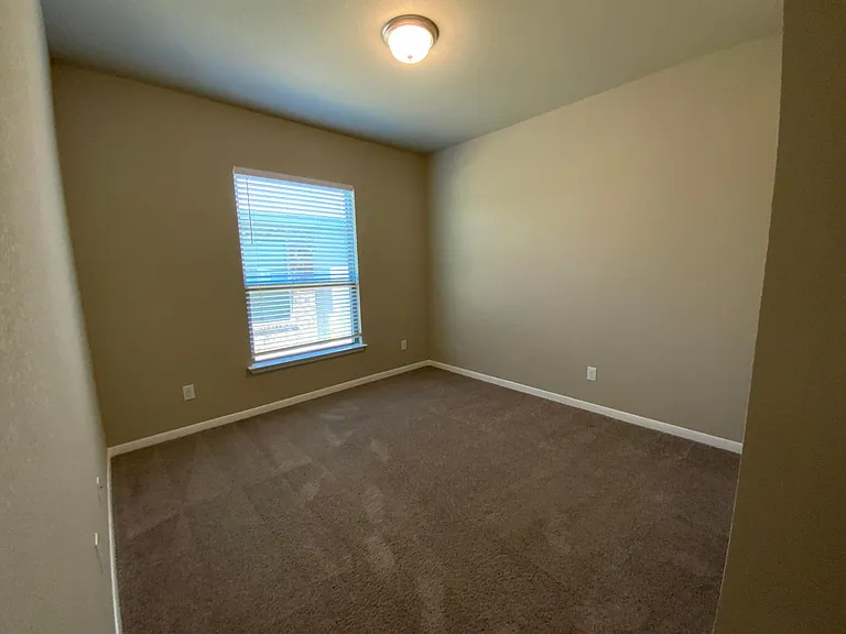 822 Wyndcrest Dr — Photo 17