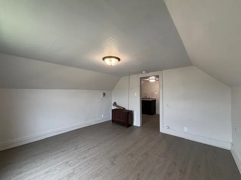 402 Fritz Ave W — Photo 13